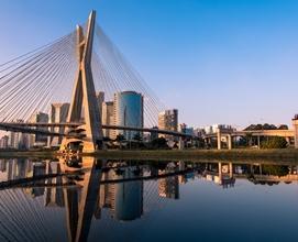 Imagem de um dia bonito e ensolarado em São Paulo